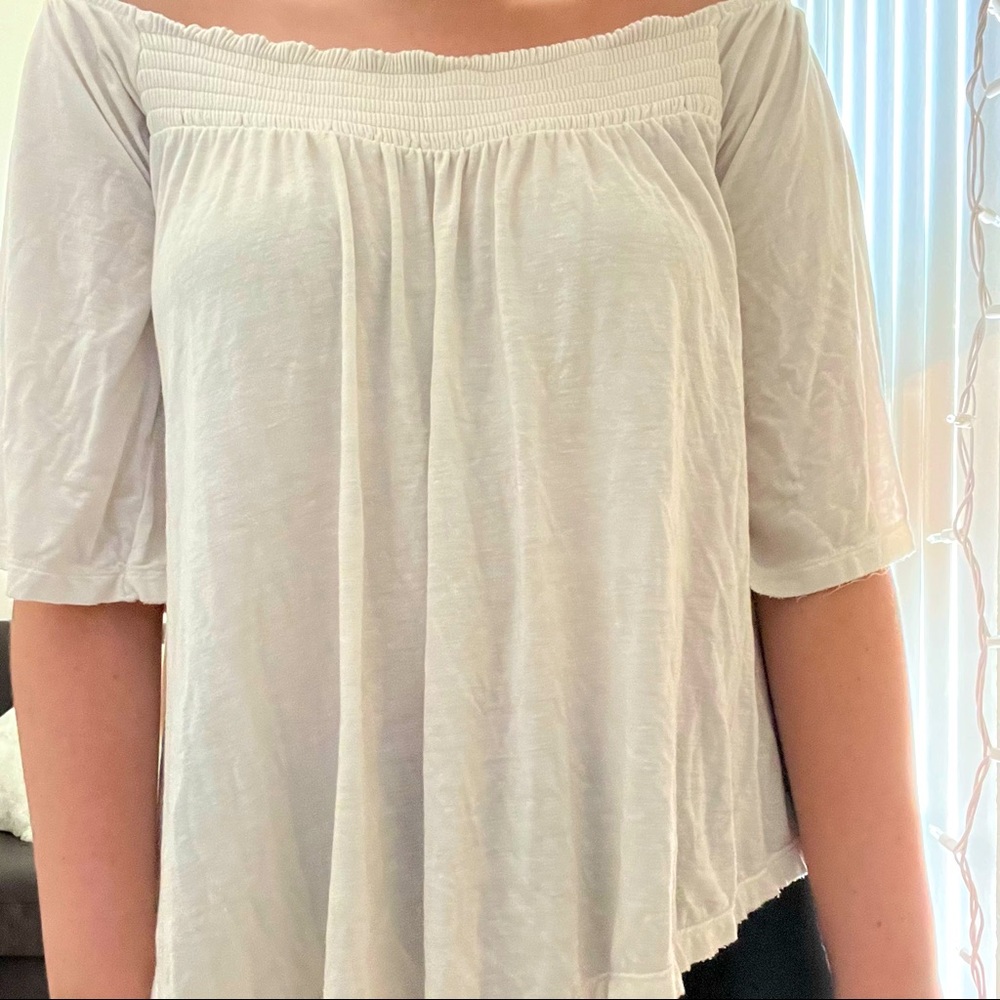 AE soft & sexy off the shoulder top